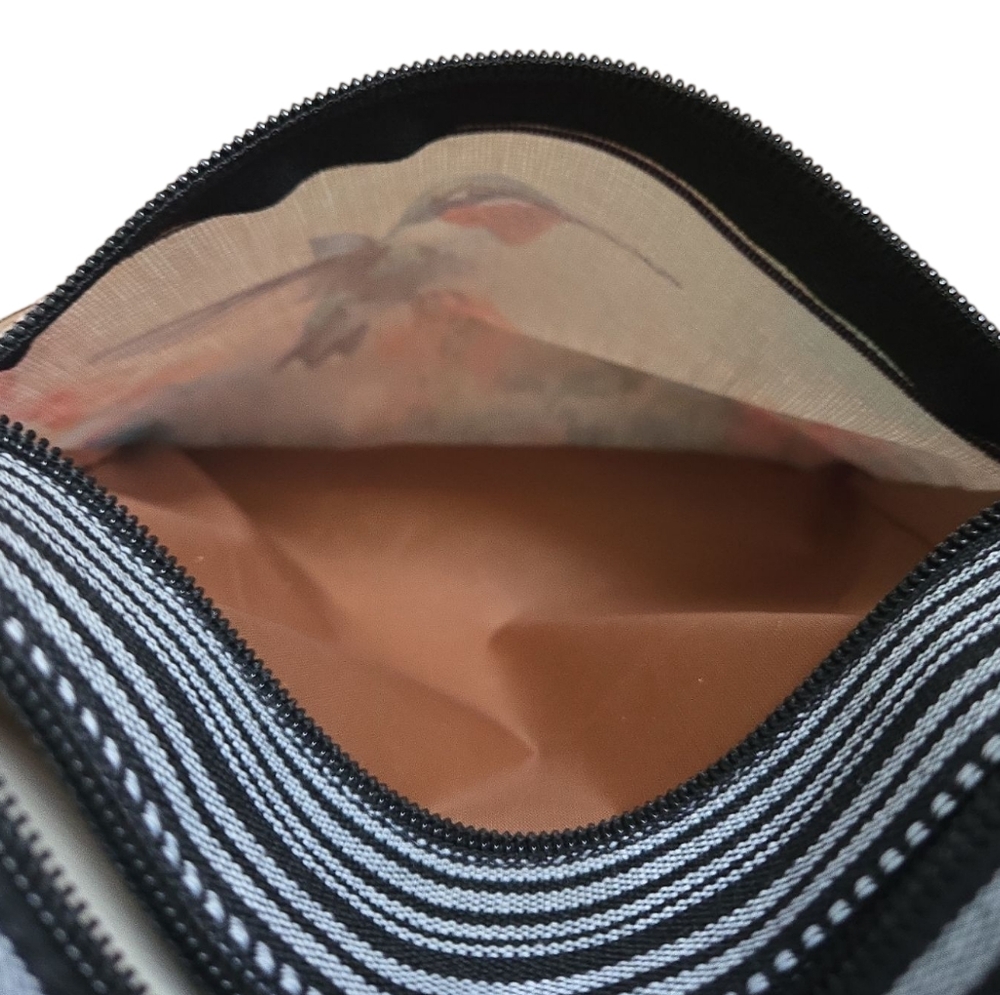 Floral Hummingbird Crossbody Bag - Picture 6 of 7